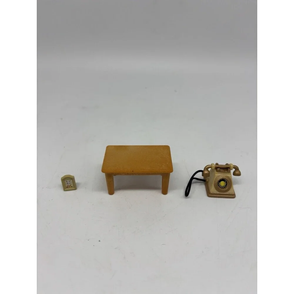 Sylvanian Families Calico Critters Green Sofa Living Room Fireplace Furniture